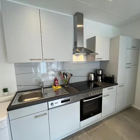 Homesnrw - Zentral , Parkplatz , Familien * Bergisch Gladbach