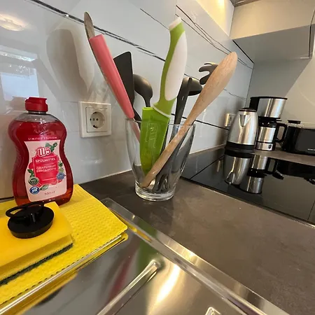 Apartamento Homesnrw - Zentral , Parkplatz , Familien Bergisch Gladbach