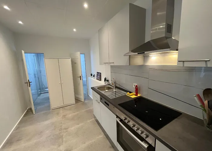 Homesnrw - Zentral , Parkplatz , Familien Bergisch Gladbach