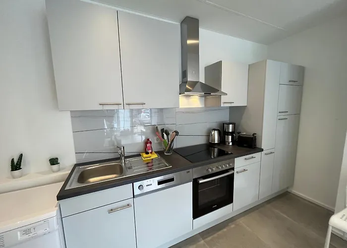 Homesnrw - Zentral , Parkplatz , Familien * Bergisch Gladbach