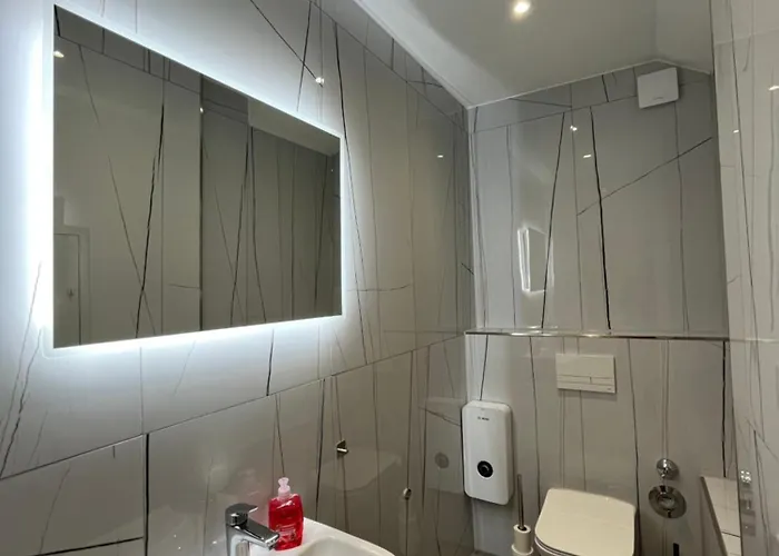 Appartement Homesnrw - Zentral , Parkplatz , Familien *